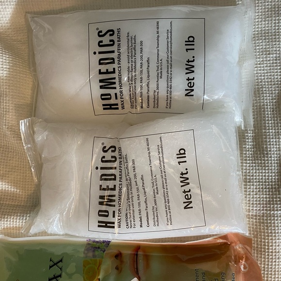 Parraffin hand dip w/ three new wax refills - Picture 6 of 6